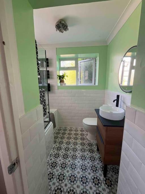 Apartamento Cosy Flat In Burgess Hill, Sussex Exterior foto